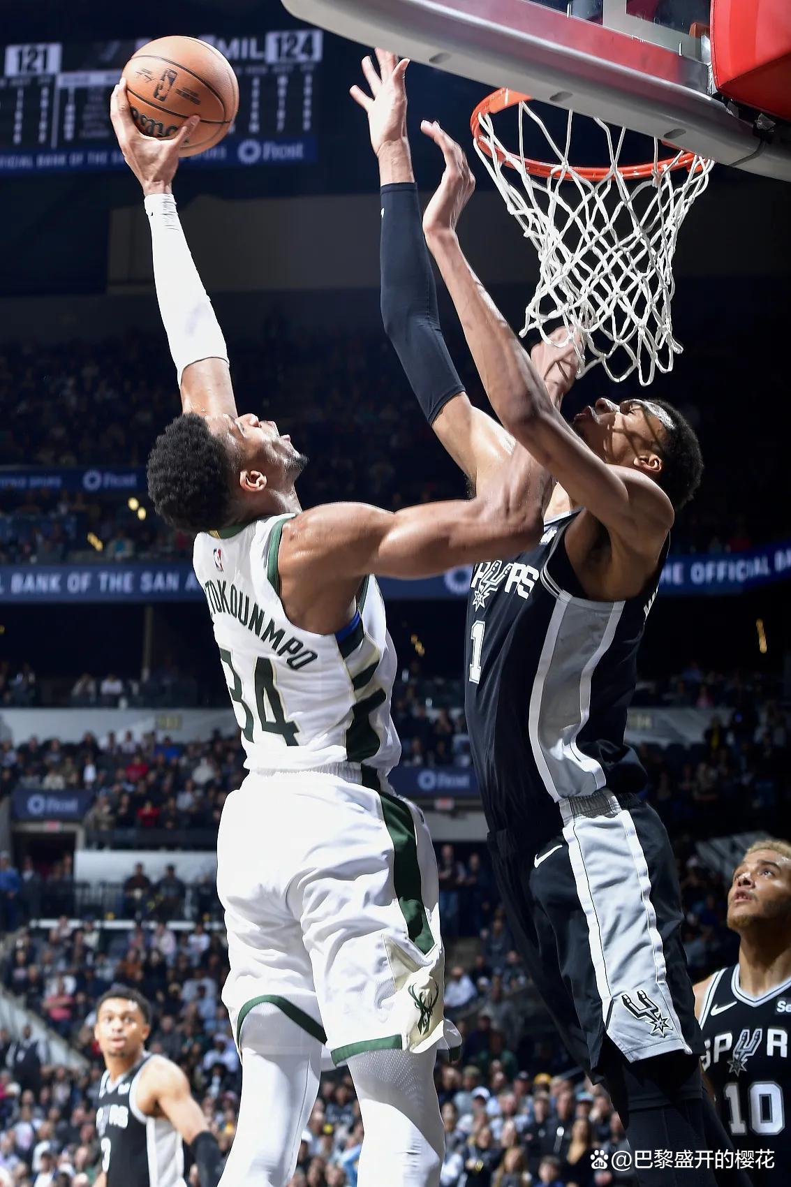 字母哥，西亚卡姆，刷新队史纪录！