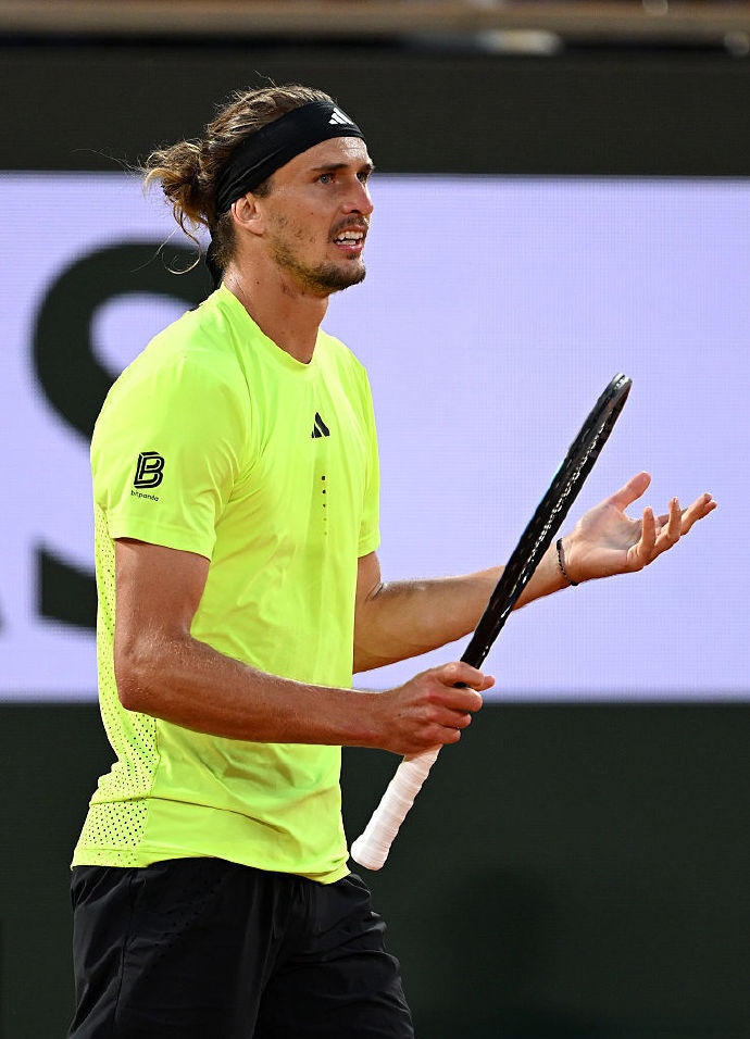  法网最新形势：利物浦高居榜首，菲尼克斯太阳强势追赶，冠军归属成迷